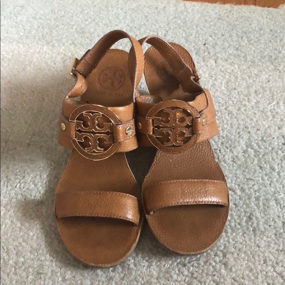 tory burch amanda sandal